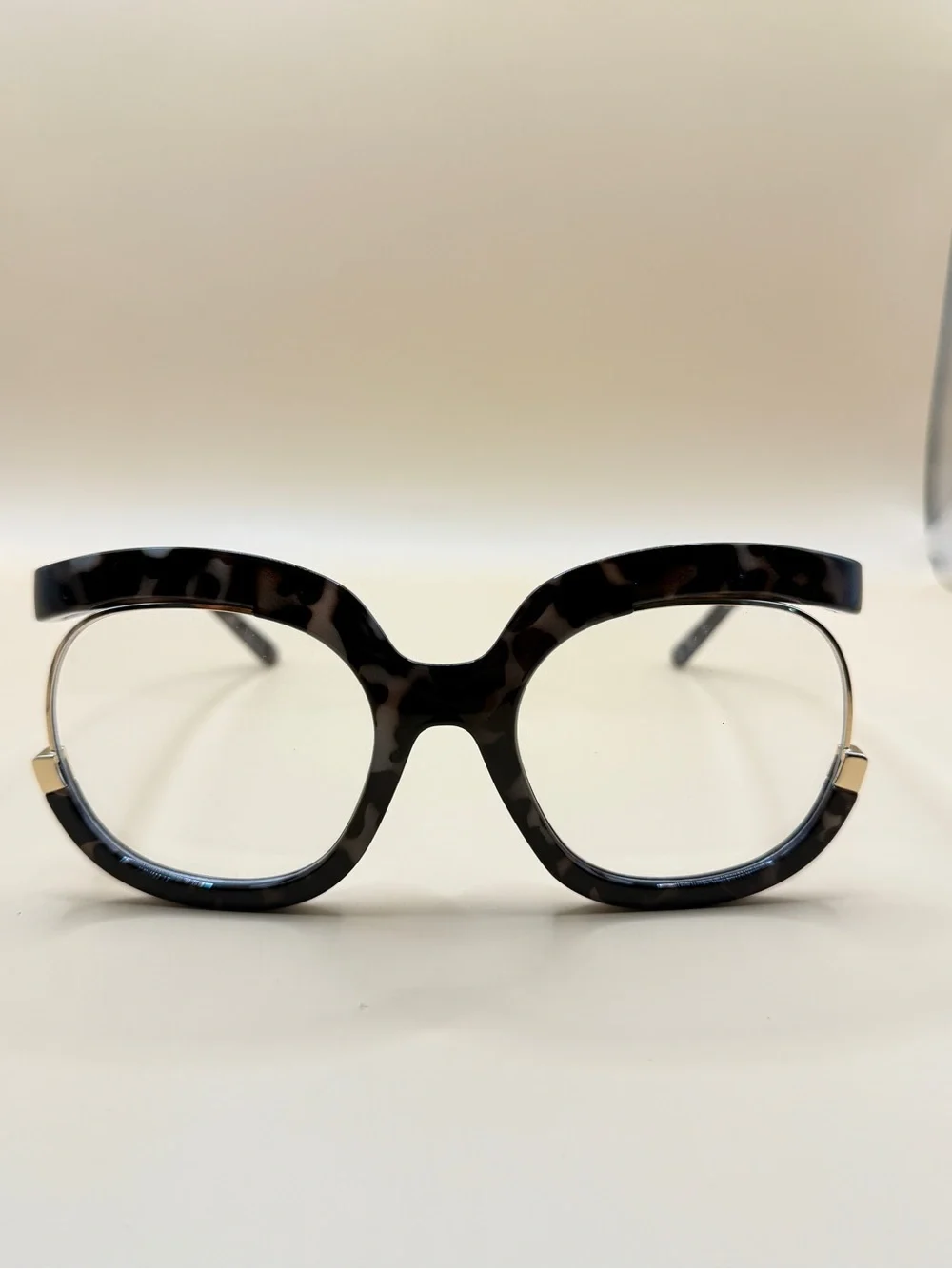 Vooglam oversized tortoiseshell